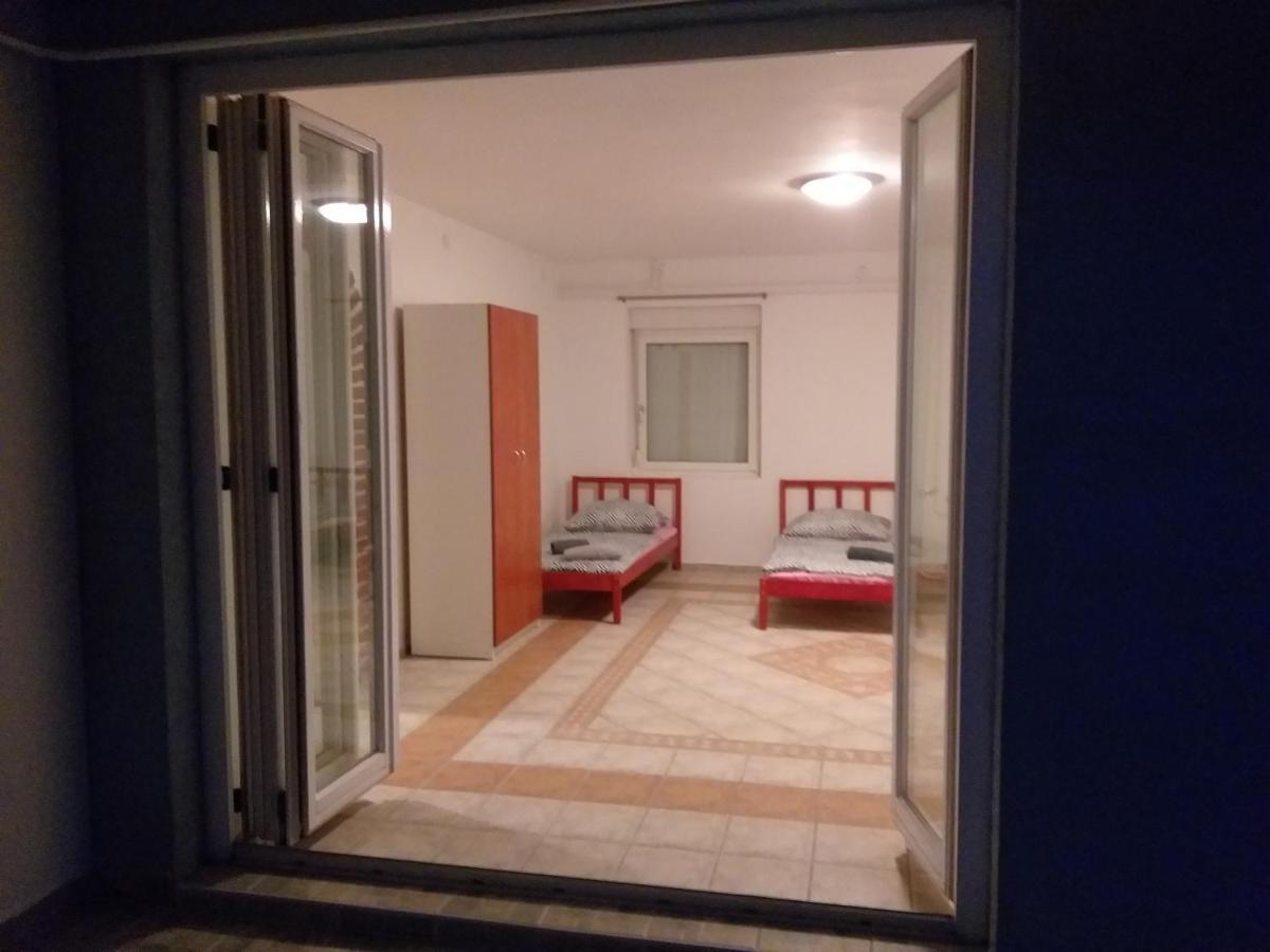 Azure House Aparthotel Keszthely Eksteriør bilde