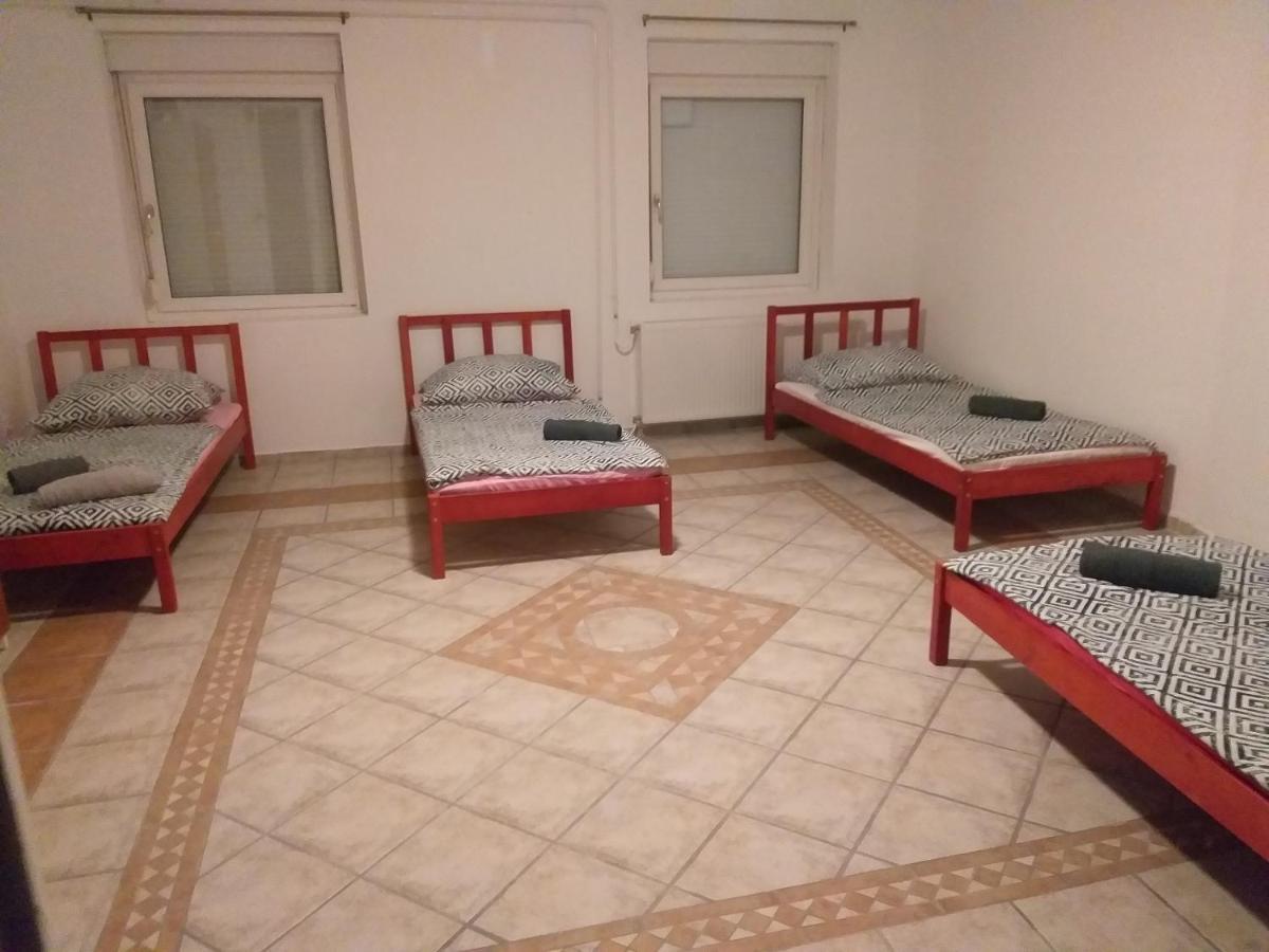Azure House Aparthotel Keszthely Eksteriør bilde