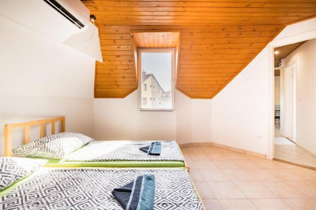 Azure House Aparthotel Keszthely Eksteriør bilde