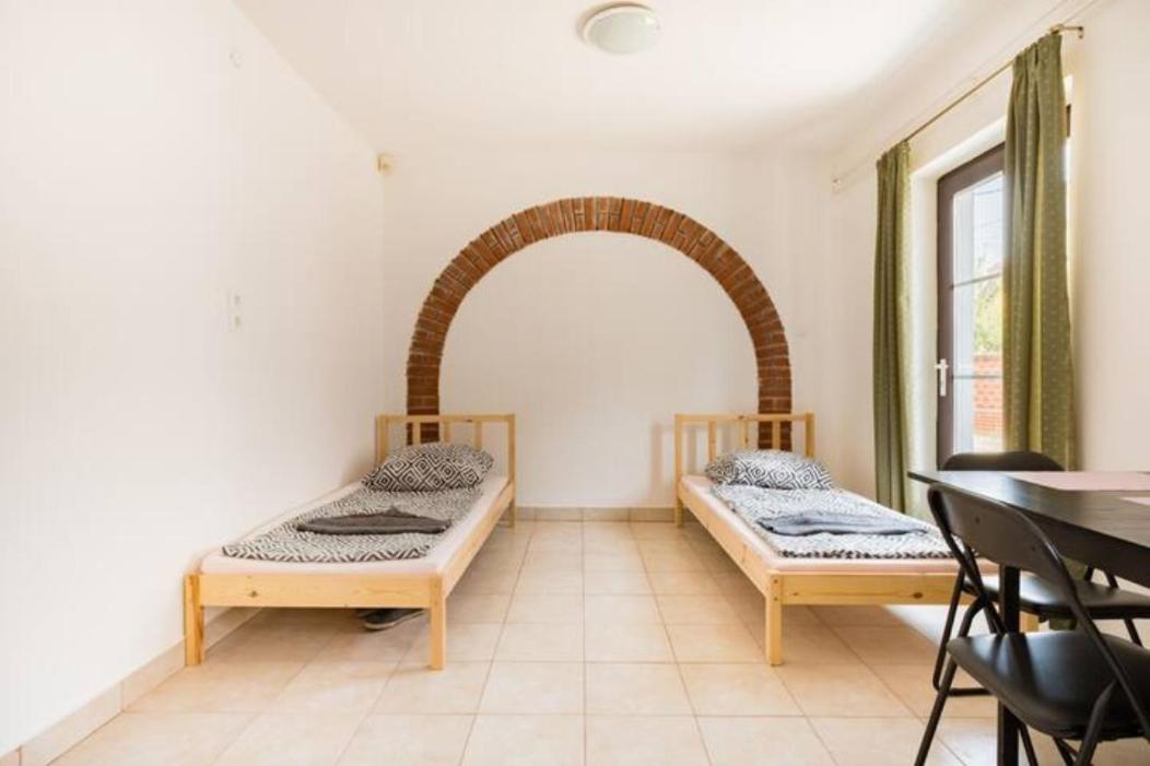Azure House Aparthotel Keszthely Eksteriør bilde